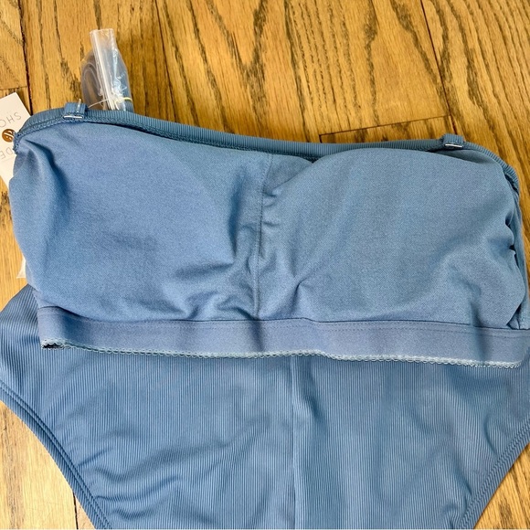 NWT Shade & Shore Women’s Shirred Ribbed Bandeau Cheeky One Piece Swimsuit Sz M - Picture 7 of 12